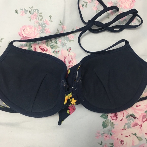 Tropical floral navy push up bikini - Picture 2 of 4